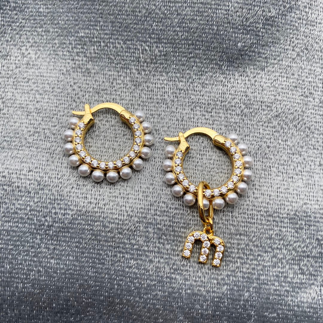 Aretes Miu Miu