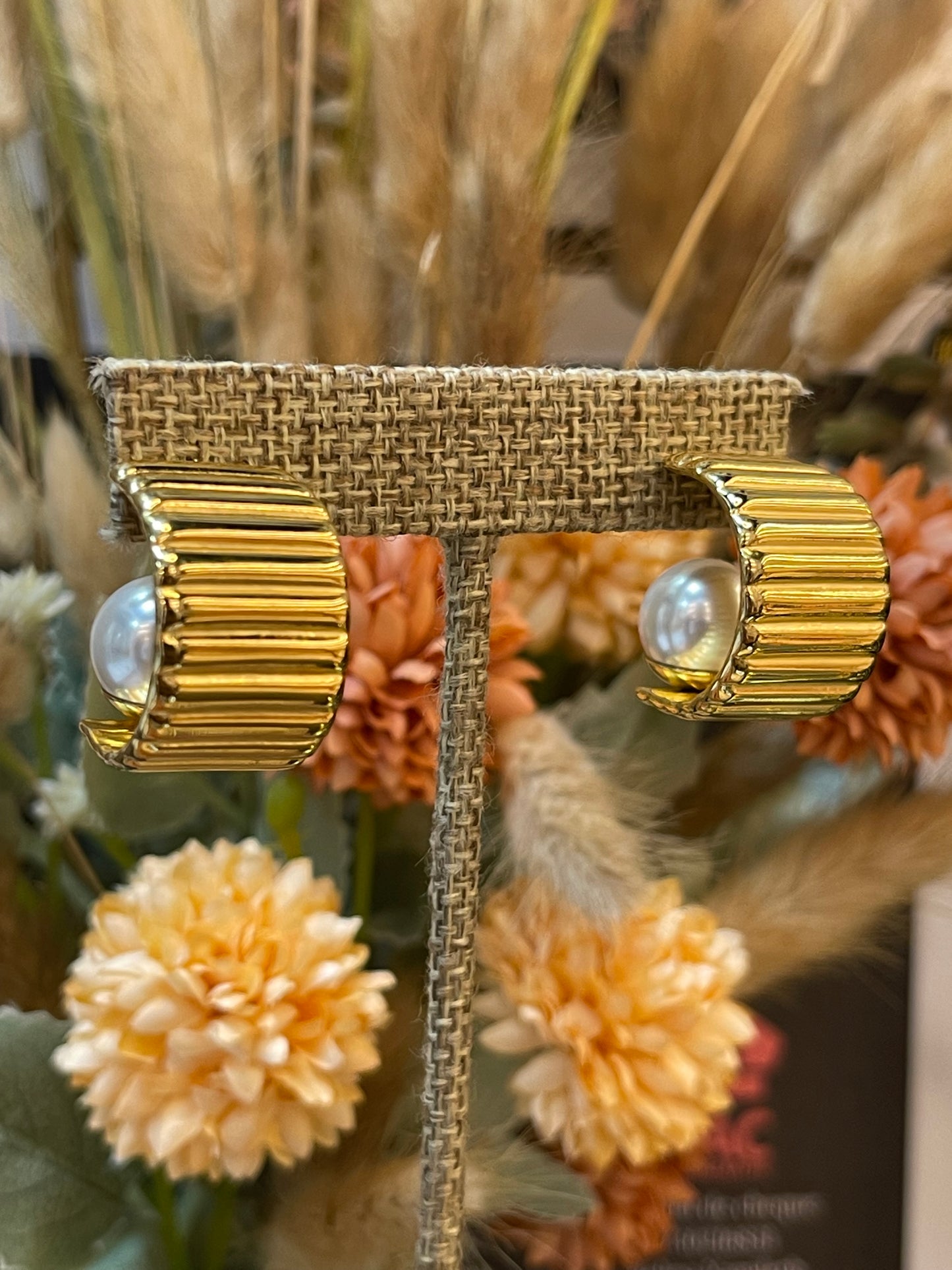 Aretes Luxury Fashion