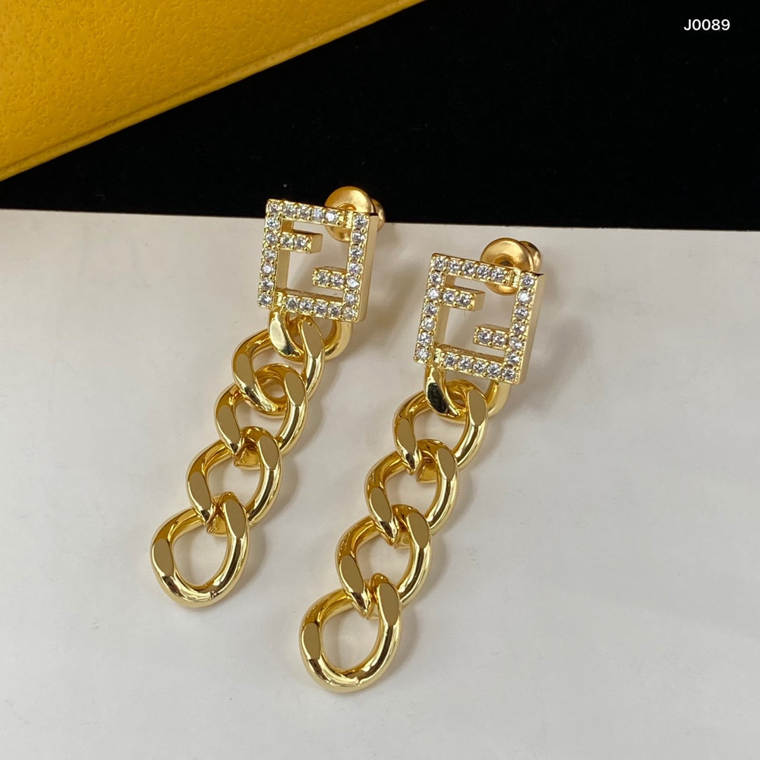 Aretes Fendi