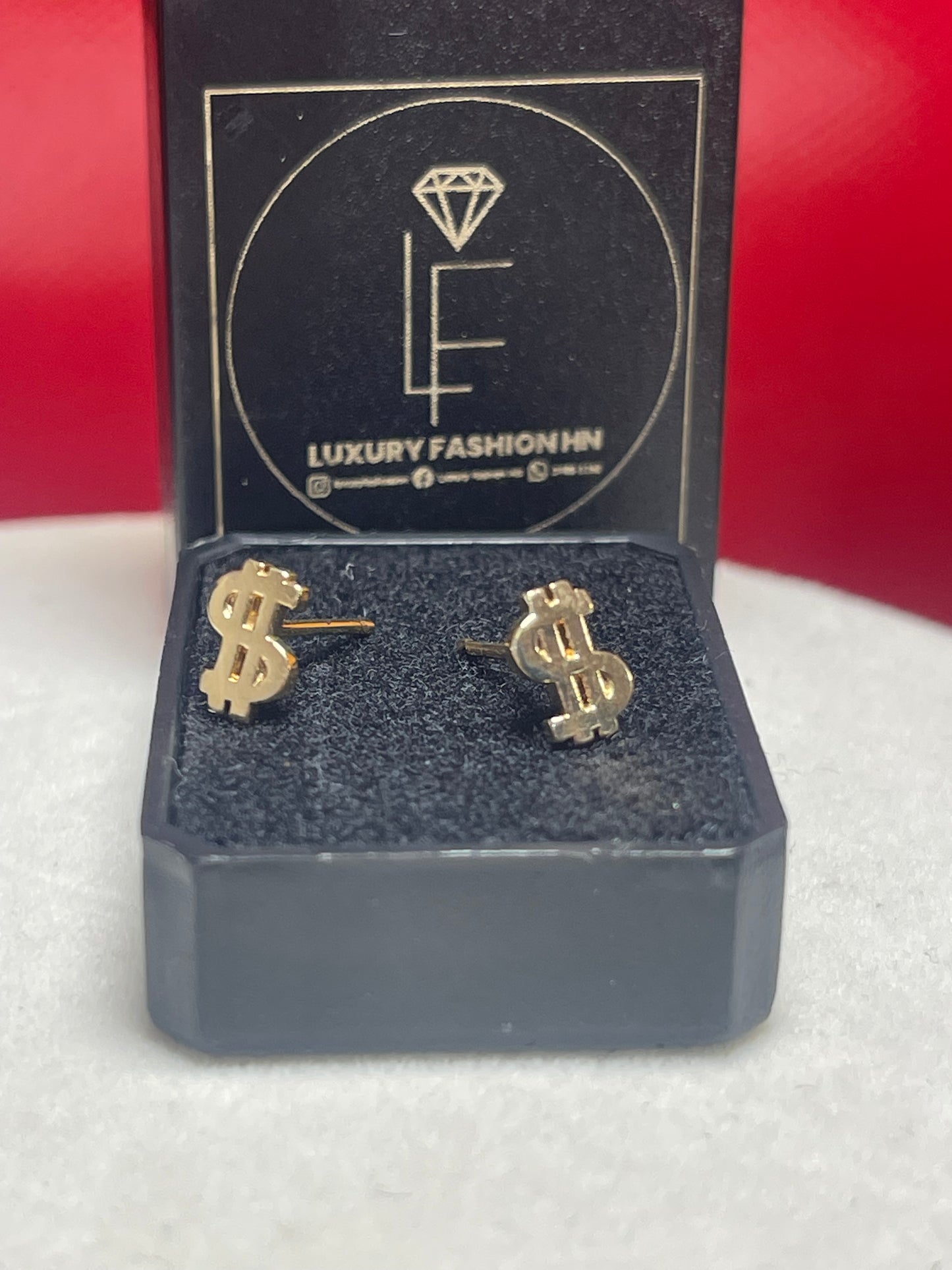 Aretes Luxury Fashion - $