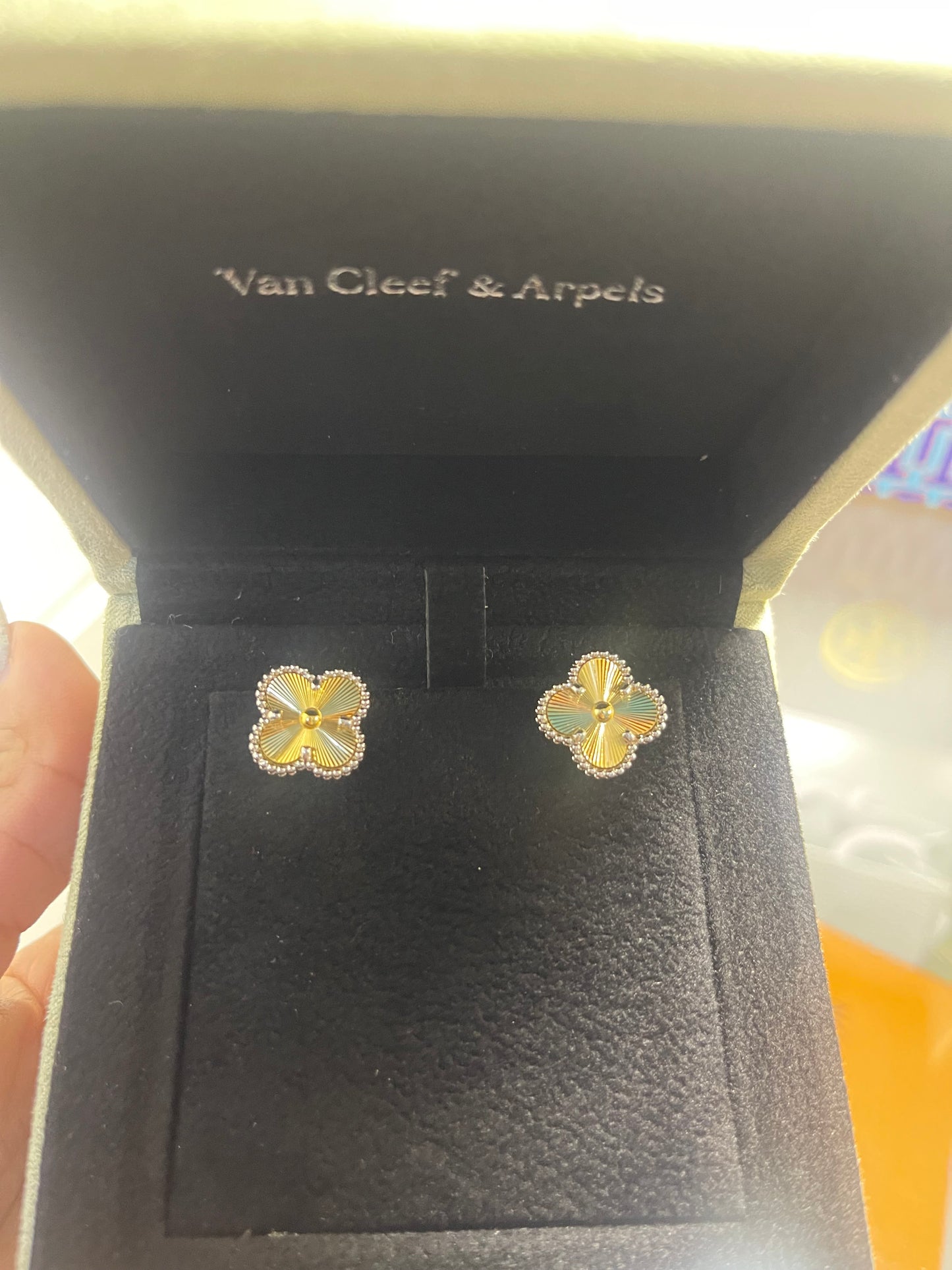Aretes Van Cleef