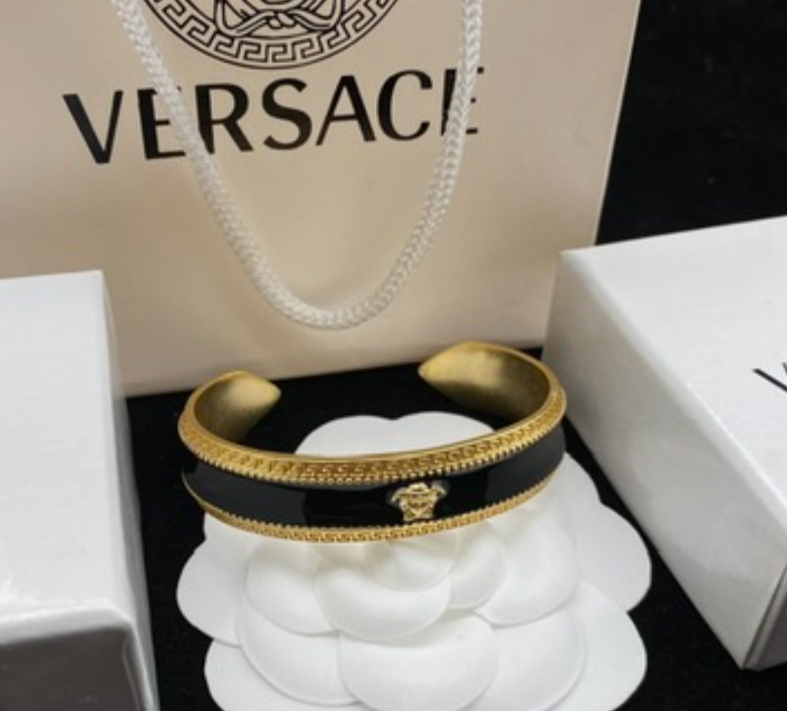 Brazalete Versace