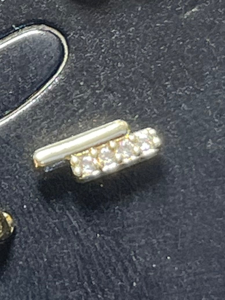 Aretes para piercing/bebé Luxury Fashion