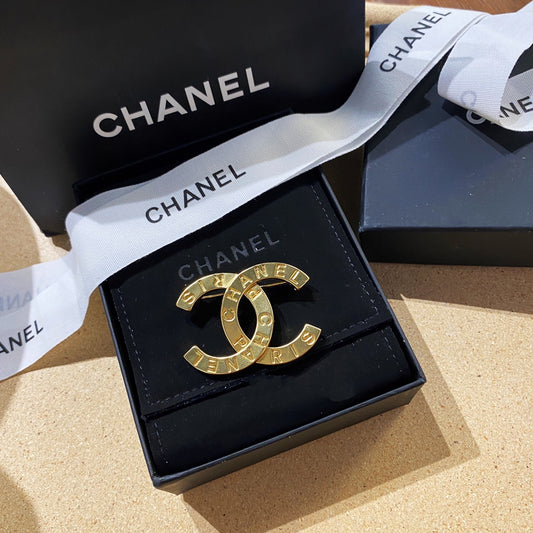 Broche Chanel