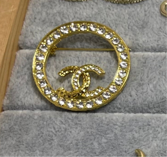 Broche Chanel