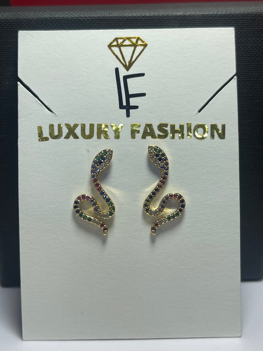 Aretes Luxury Fashion