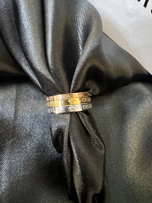 Set de Anillo Versace tres tonos