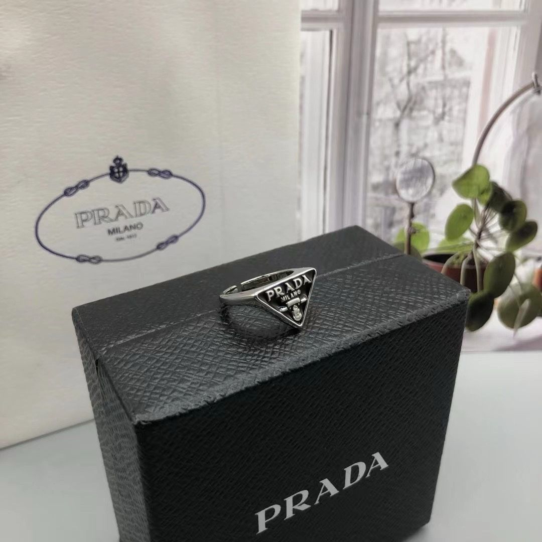 Anillo Prada