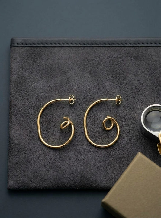 Aretes Luxury Fashion