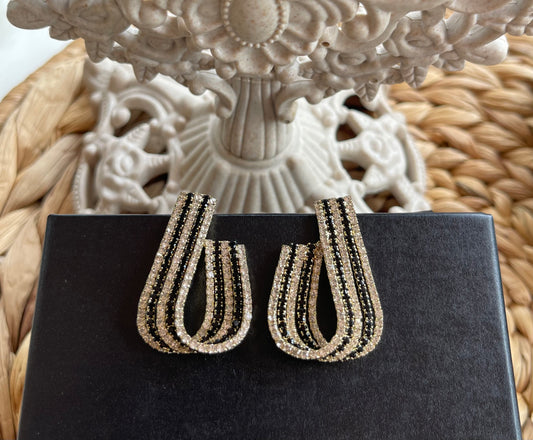 Aretes Luxury Fashion