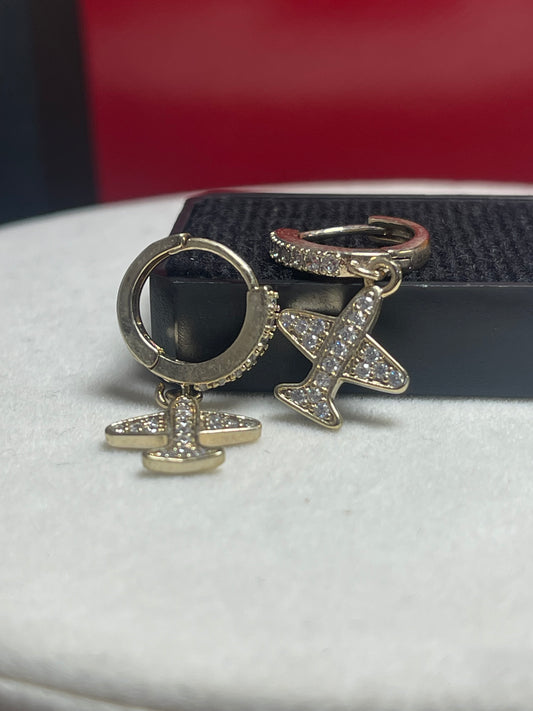 Aretes Luxury Fashion