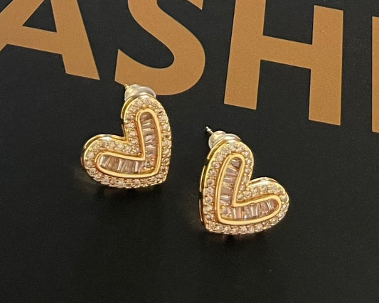 Aretes Luxury Fashion