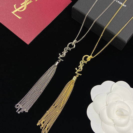 Cadena Yves Saint Laurent