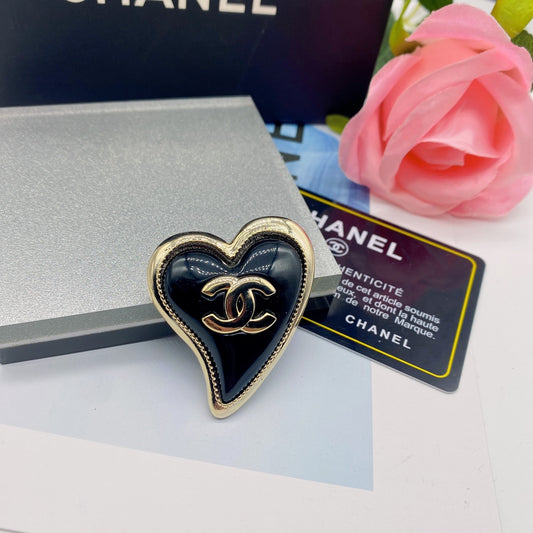 Broche Chanel