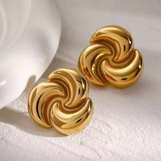 Aretes Luxury Fashion