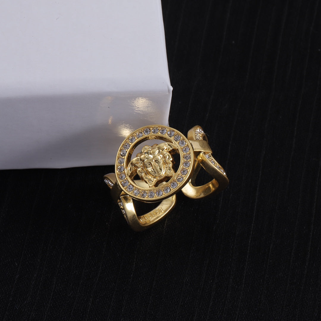 Anillo Versace