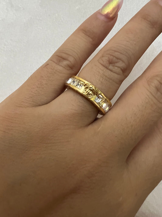 Anillo Versace