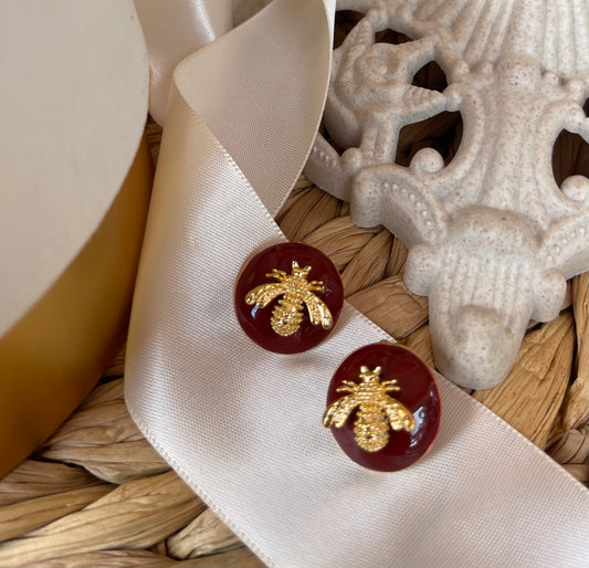Aretes Luxury Fashion