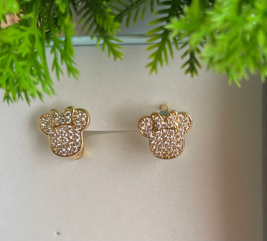 Aretes Luxury Fashion
