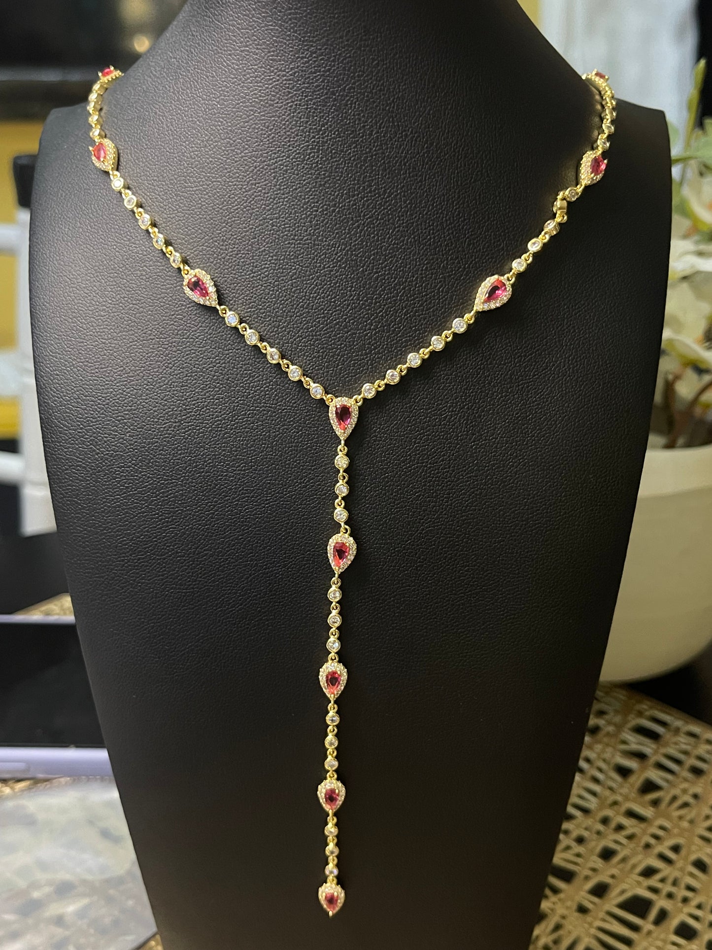 Cadena Luxury Fashion