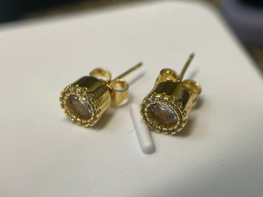 Aretes Luxury Fashion