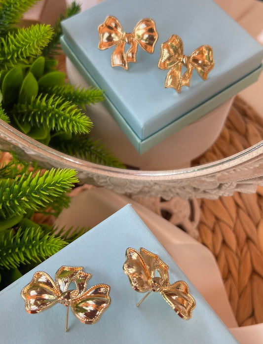 Aretes Luxury Fashion