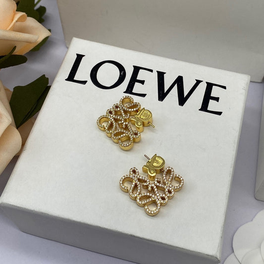 Aretes Loewe