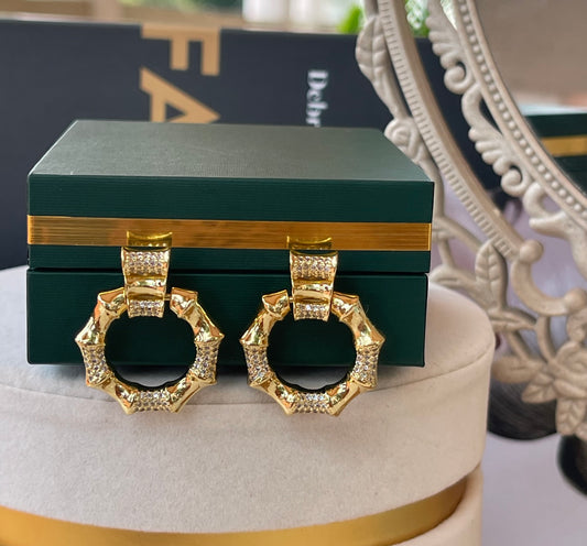 Aretes Luxury Fashion