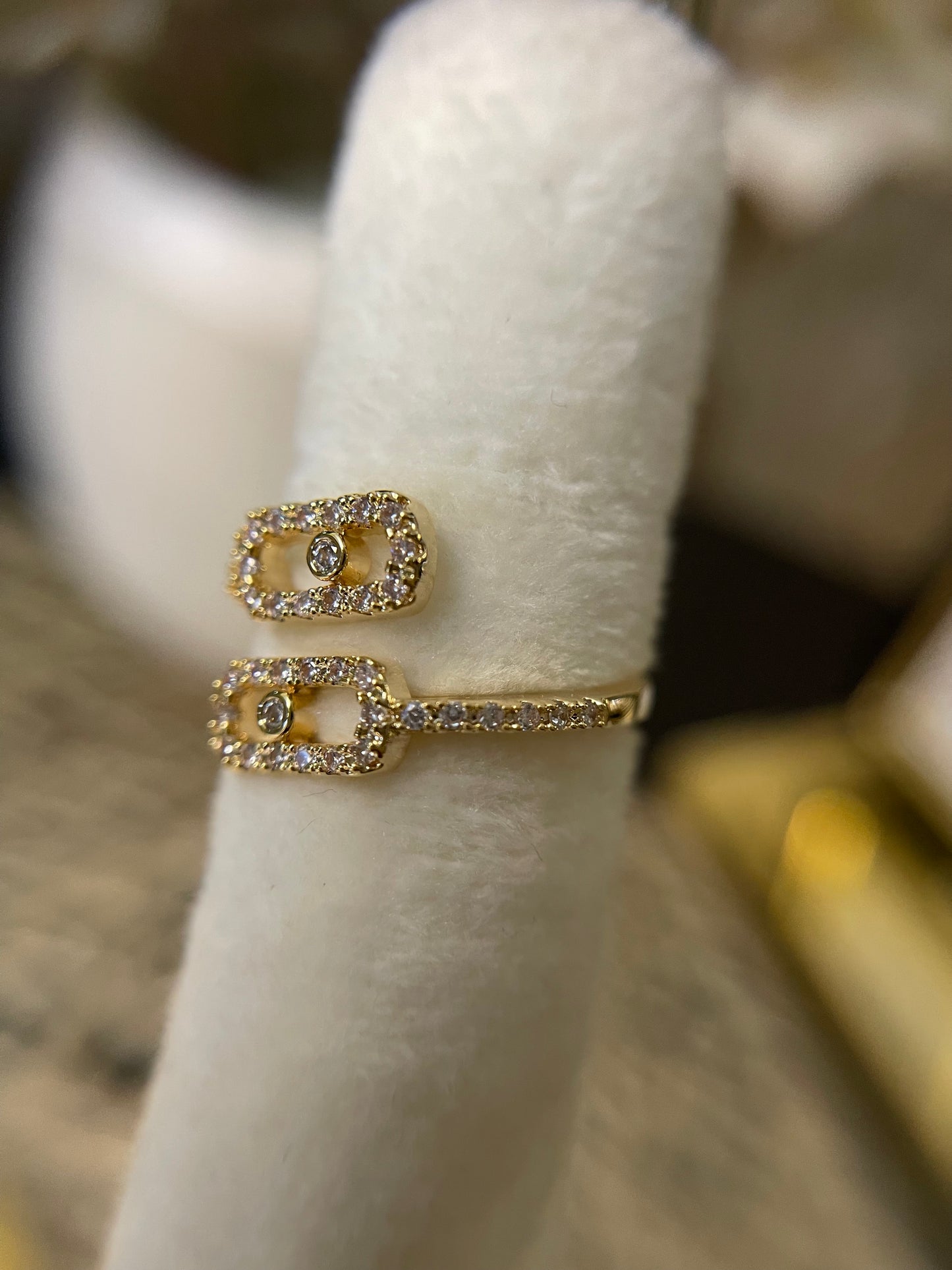 Anillo Luxury Fashion