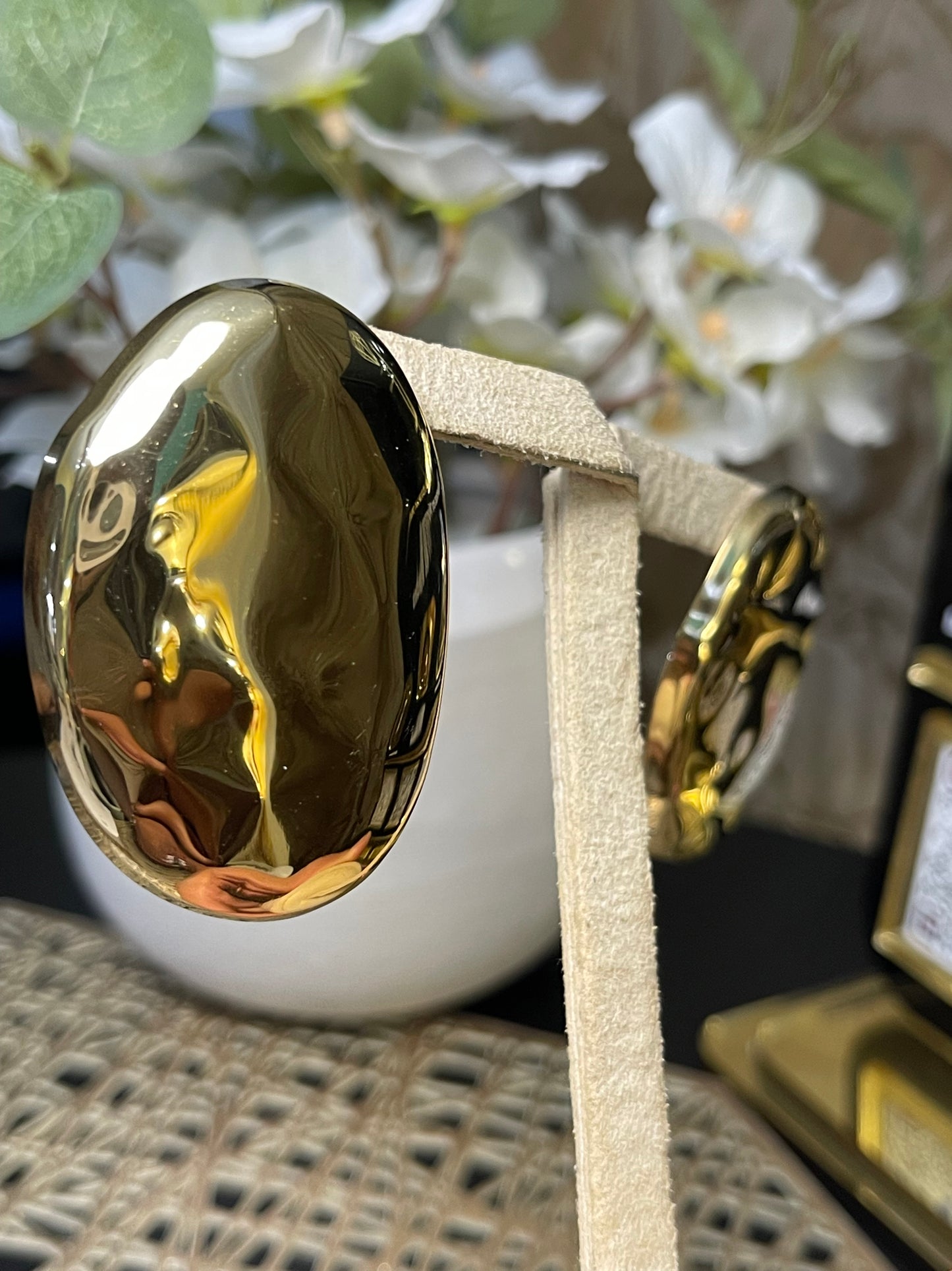 Aretes Luxury Fashion