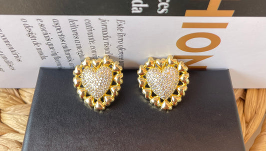 Aretes Luxury Fashion