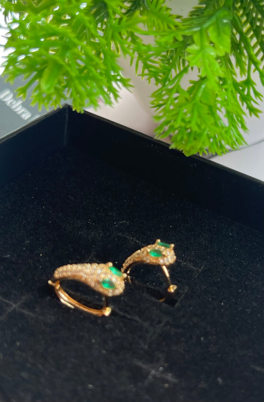 Aretes Luxury Fashion