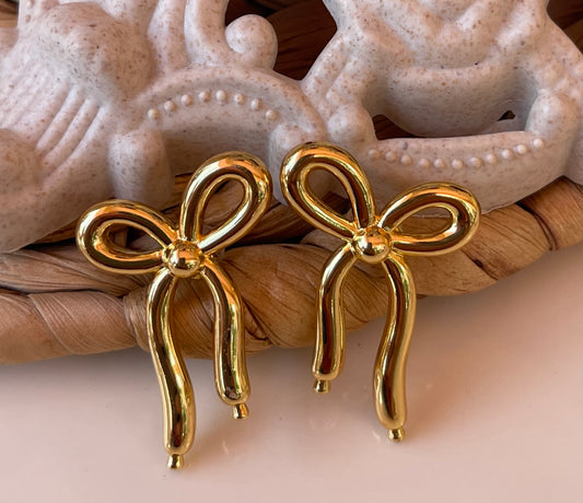 Aretes Luxury Fashion