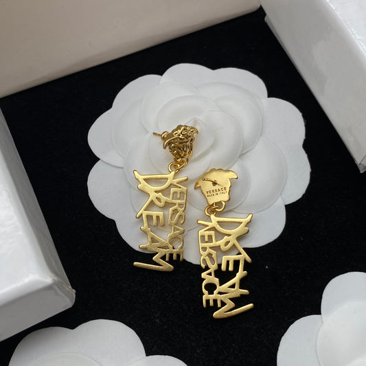 Aretes Versace