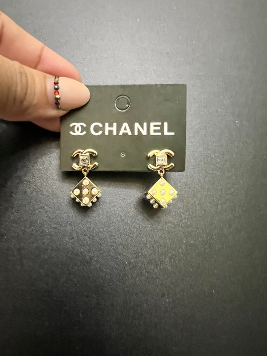 Aretes Chanel