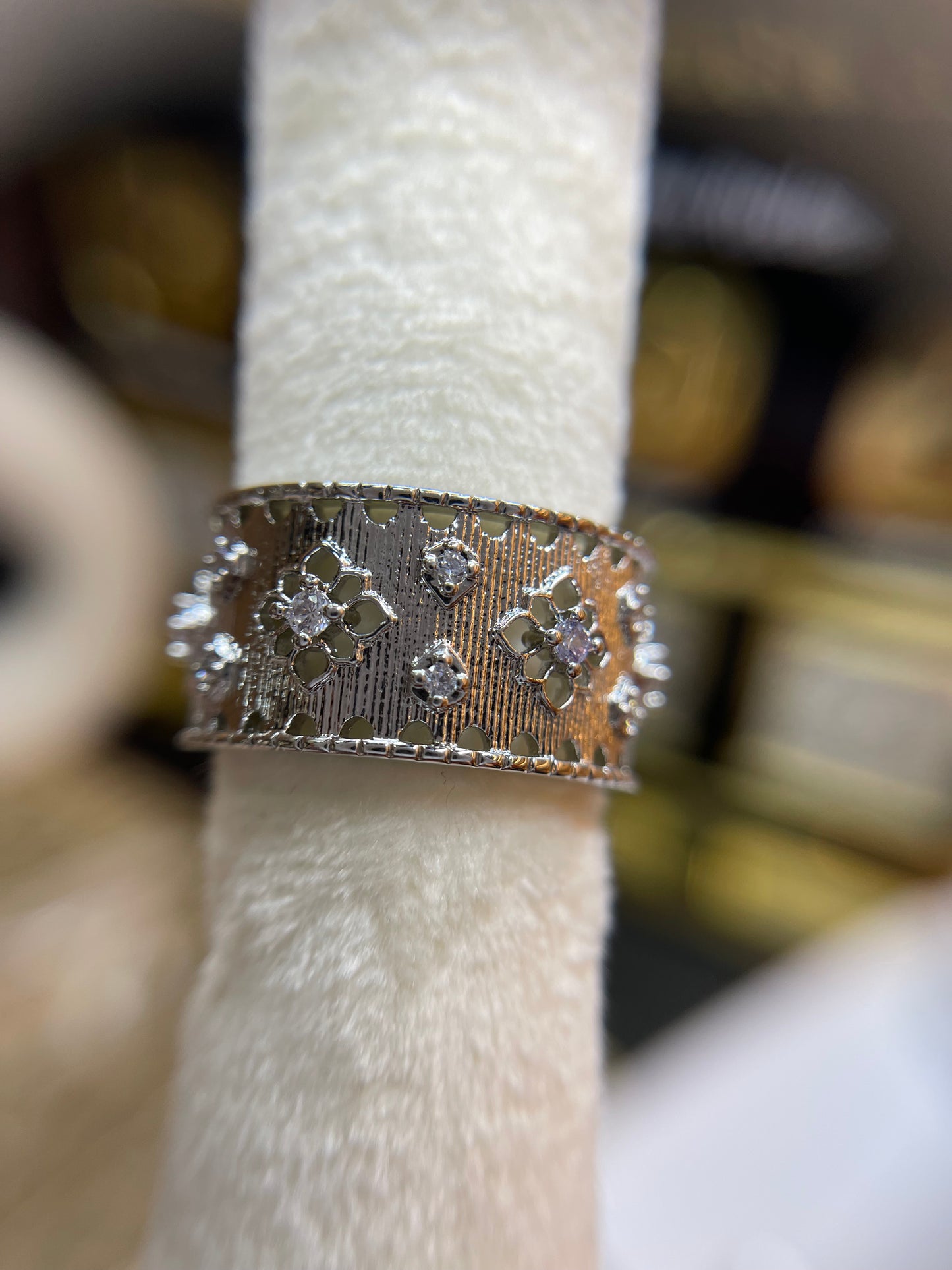 Anillo Luxury Fashion