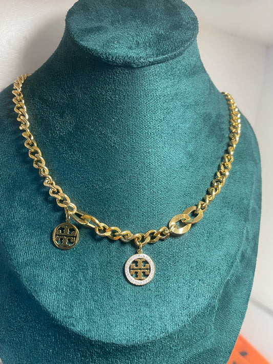 Cadena Tory Burch
