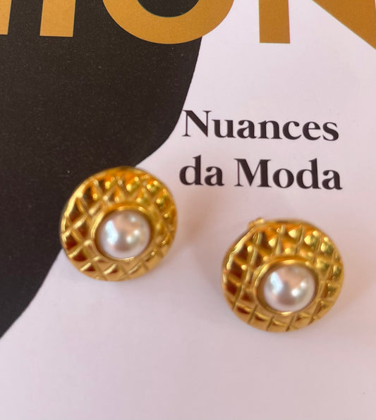 Aretes Luxury Fashion