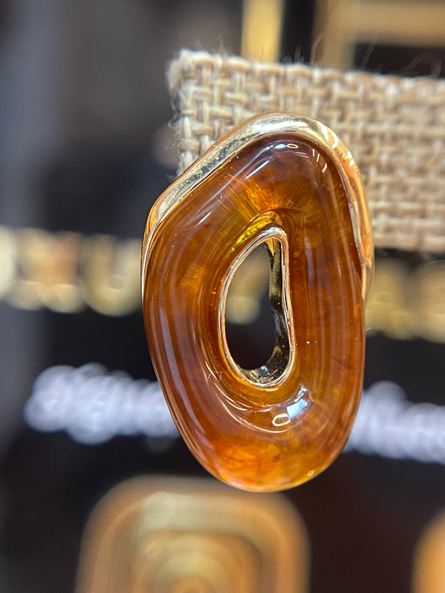 Aretes Luxury Fashion