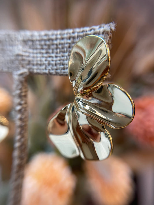 Aretes Luxury Fashion