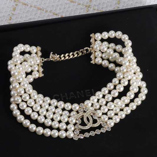 Collar Chanel